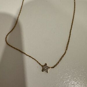 Gold Star Pendant Necklace